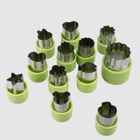 Appetito Fruit & Vegetable Cutters 12 Assorted Shapes - Green For Discount