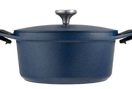 Maxwell & Williams Agile - Non-stick Casserole 24cm 4.2l - Navy Fashion